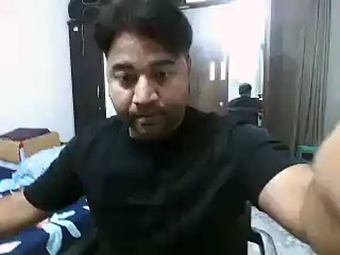 Snapshot of victorvicky69 chatting on 09-10-25, 04:40 victorvicky69 online show from 09-10-25, 04:40