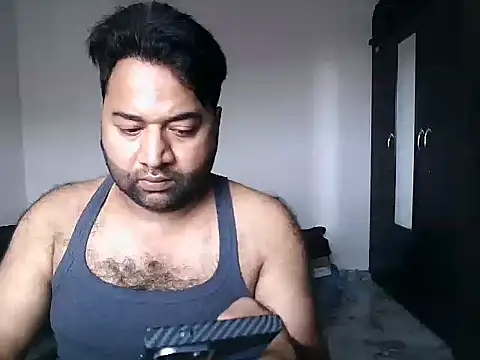 Snapshot of victorvicky69 chatting on 09-17-25, 07:32 victorvicky69 online show from 09-17-25, 07:32