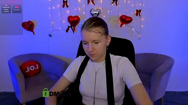 Snapshot of gloria_bubble chatting on 05-14-26, 07:09 gloria bubble online show from 05-14-26, 07:09