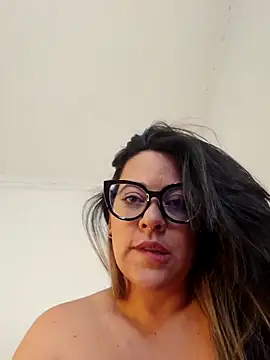 Snapshot of Nicoleefaith_ chatting on 05-09-26, 11:48 Nicoleefaith online show from 05-09-26, 11:48