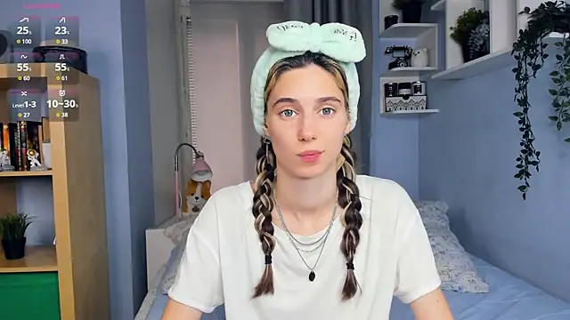 AntonettaTarring online show from 09-27-25, 07:35