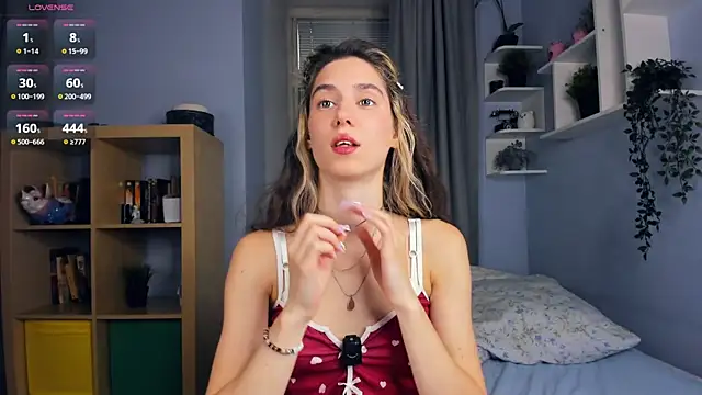 AntonettaTarring online show from 10-21-25, 06:58