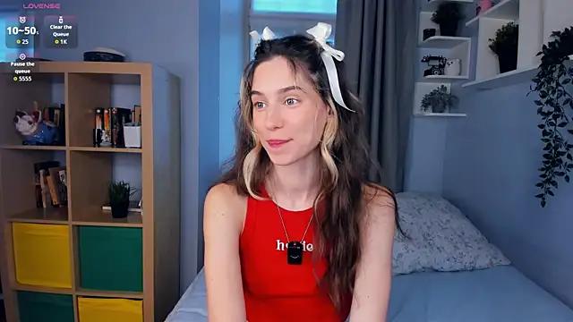 AntonettaTarring online show from 11-29-25, 08:50