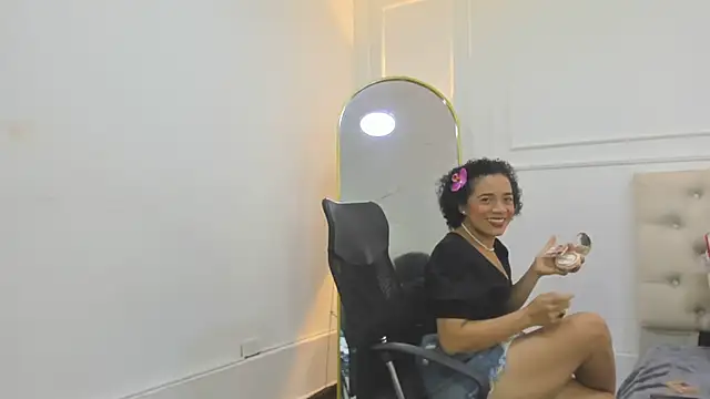 charlotte dante212 online show from 01-15-26, 04:17