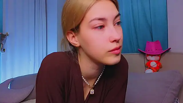 AngelicRice online show from 11-08-25, 11:10