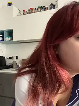 Snapshot of YumiLux chatting on 05-16-26, 08:22 YumiLux online show from 05-16-26, 08:22