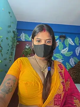 Snapshot of V-Hot-Sweti chatting on 04-30-26, 10:10 V-Hot-Sweti online show from 04-30-26, 10:10
