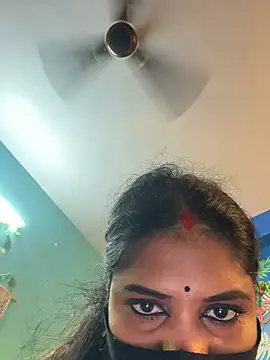 Snapshot of V-Hot-Sweti chatting on 07-16-26, 06:25 V-Hot-Sweti online show from 07-16-26, 06:25