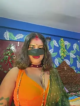 Snapshot of V-Hot-Sweti chatting on 07-27-26, 05:20 V-Hot-Sweti online show from 07-27-26, 05:20
