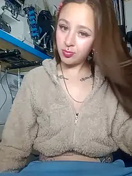 Tatii-Bunny online show from 09-12-25, 03:28