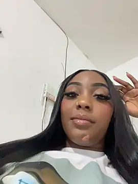 zaracollins01 online show from 02-25-26, 11:47