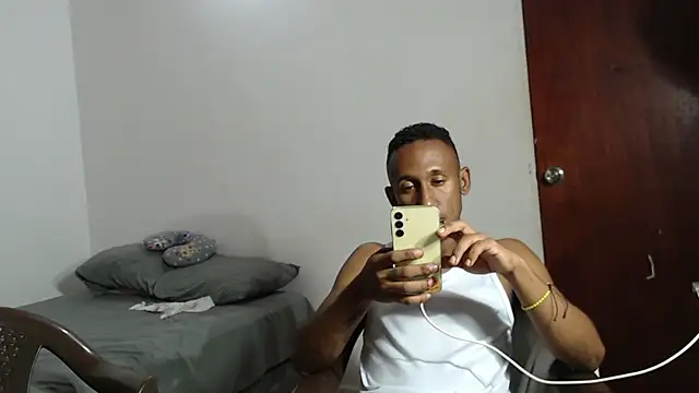 Snapshot of MichellSexxx chatting on 11-30-25, 09:52 MichellSexxx online show from 11-30-25, 09:52