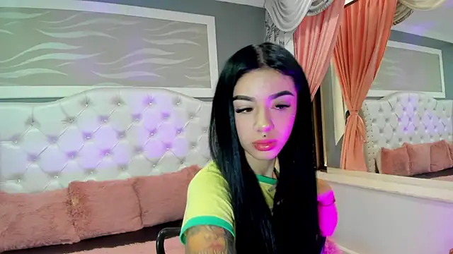 Snapshot of _camila_ortiz chatting on 09-12-25, 08:09  camila ortiz online show from 09-12-25, 08:09