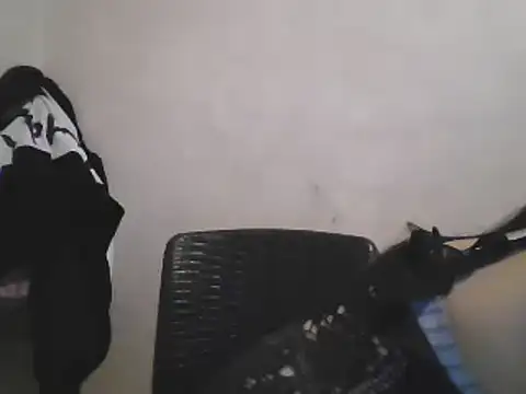 Snapshot of alexamama chatting on 10-25-25, 05:59 alexamama online show from 10-25-25, 05:59