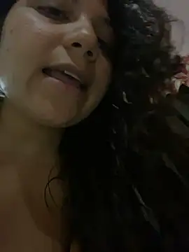 Snapshot of blackbunnyY chatting on 10-10-25, 04:44 blackbunnyY online show from 10-10-25, 04:44