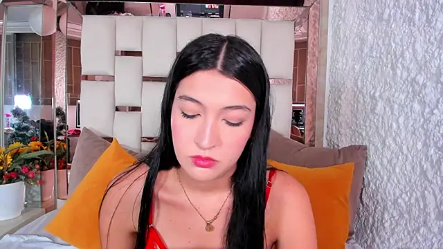 chloeriveraa online show from 11-24-25, 10:09