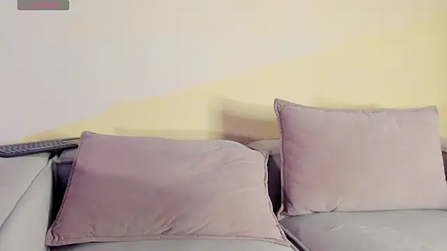 Snapshot of Vahl_- chatting on 09-29-25, 02:38 Vahl - online show from 09-29-25, 02:38