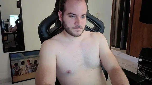 Snapshot of Paul00474 chatting on 09-19-25, 05:57 Paul00474 online show from 09-19-25, 05:57