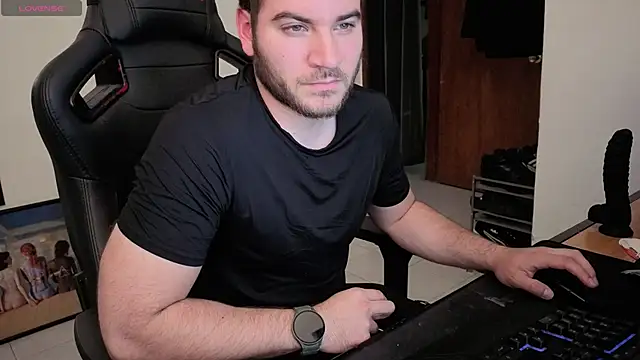 Snapshot of Paul00474 chatting on 09-30-25, 08:03 Paul00474 online show from 09-30-25, 08:03