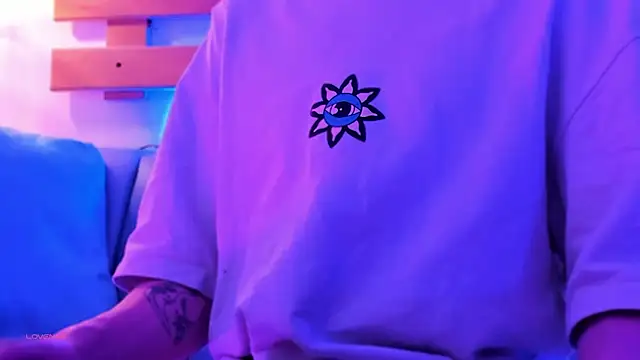 ArianaSantana online show from 10-22-25, 12:38