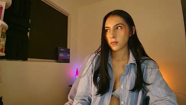 violethun  online show from 12-23-25, 05:27