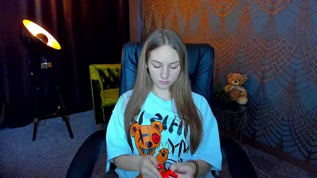 MilaAddams online show from 07-11-26, 11:57
