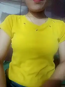 Snapshot of LucyyLy chatting on 10-15-25, 11:16 LucyyLy online show from 10-15-25, 11:16