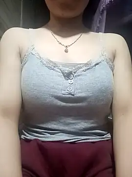 LucyyLy online show from 05-04-26, 10:50