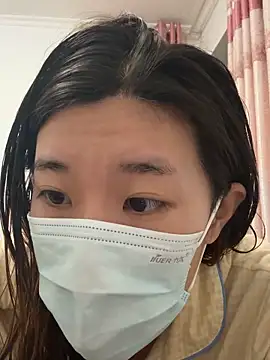 Lulu125216 online show from 09-18-25, 03:25