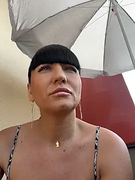 Snapshot of MysticCleo chatting on 06-07-26, 02:32 MysticCleo online show from 06-07-26, 02:32