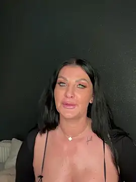 Nola Luxx-offiziell online show from 01-05-26, 06:22