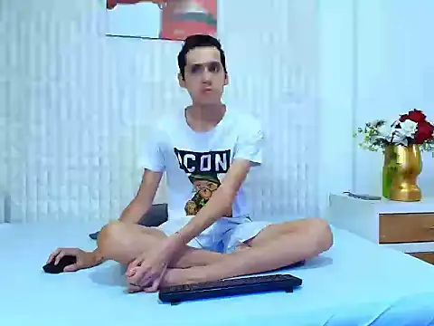 LuigiMarchetti online show from 10-03-25, 07:33