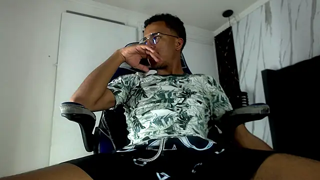 aston xvera online show from 11-07-25, 03:39