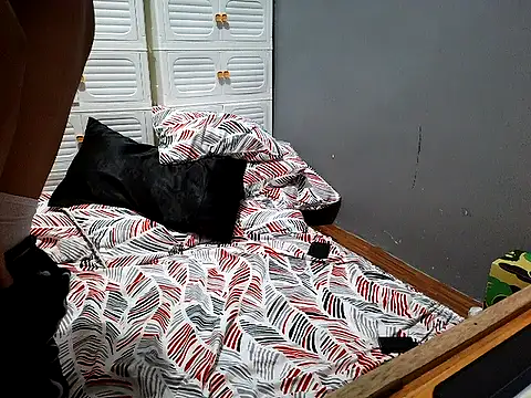 melahjane online show from 11-15-25, 01:03