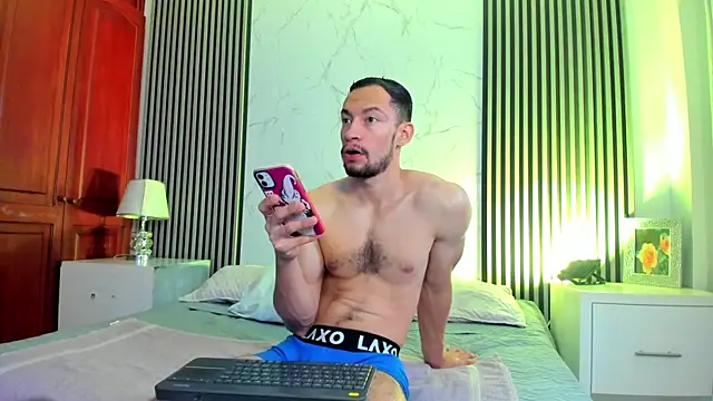 TyagoRoberts online show from 09-30-25, 01:16