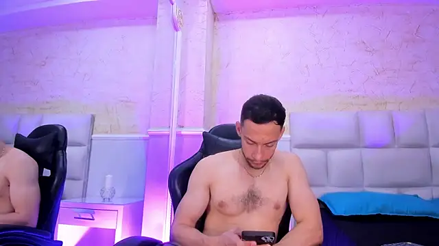 TyagoRoberts online show from 11-05-25, 01:11