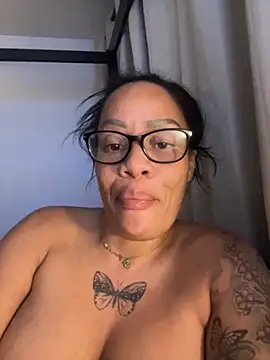 Snapshot of sugarsweetie8000 chatting on 09-22-25, 08:55 sugarsweetie8000 online show from 09-22-25, 08:55