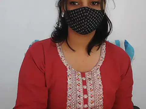 Hott Noor online show from 11-13-25, 09:08