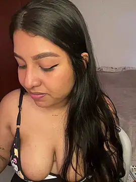  Chloe Smith online show from 07-28-26, 04:39