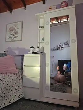 Alicia vellami online show from 12-02-25, 03:07