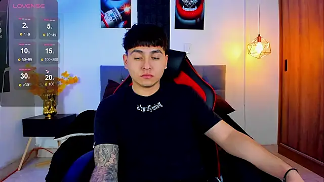 Nicolas James Sc online show from 11-11-25, 01:33