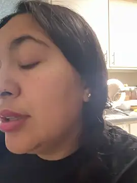 Snapshot of latina_curvy22 chatting on 05-07-26, 07:41 latina curvy22 online show from 05-07-26, 07:41