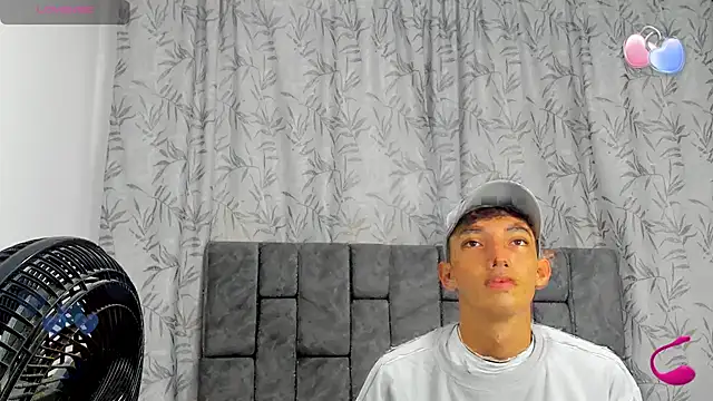 Maikol Ortiz online show from 11-24-25, 11:32