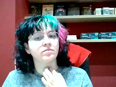 Snapshot of Froggyinthebox chatting on 07-22-26, 11:18 Froggyinthebox online show from 07-22-26, 11:18