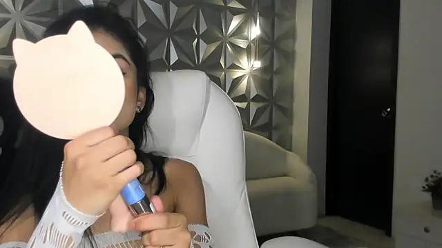 zoerouse  online show from 12-05-25, 08:49