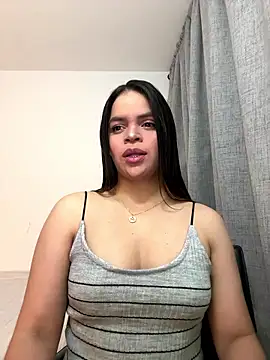 Snapshot of helen_palmer chatting on 01-15-26, 12:37 helen palmer online show from 01-15-26, 12:37