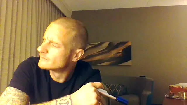 Snapshot of WWGD69 chatting on 09-20-25, 05:19 WWGD69 online show from 09-20-25, 05:19