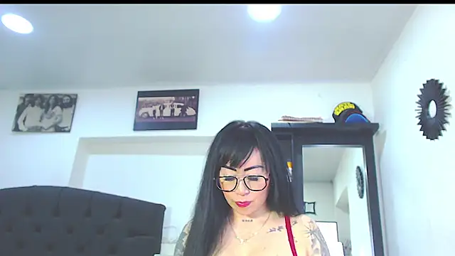 Vicky hotmilf online show from 09-19-25, 11:11