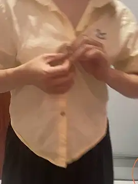 Snapshot of Thu_yaha chatting on 04-29-26, 05:33 Thu yaha online show from 04-29-26, 05:33