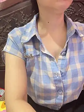 Snapshot of Thu_yaha chatting on 05-20-26, 05:35 Thu yaha online show from 05-20-26, 05:35